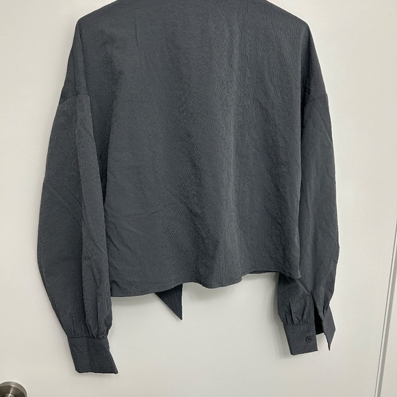 Office shirt - Gray Pleated V neck blouse - Picture 4 of 4